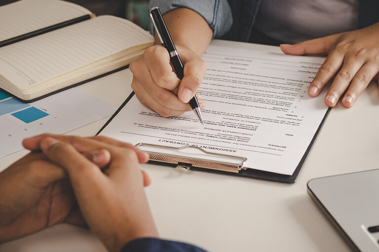 image of lease agreement